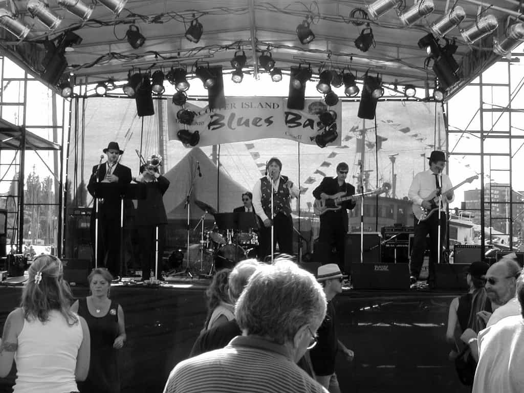 Performing with Soul Station, 2004